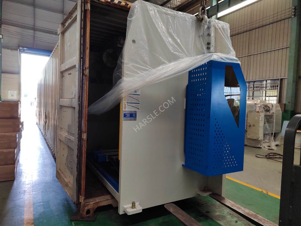 ህንድ - U67K-160T3200 CNC ፕሬስ ብሬክ (1)