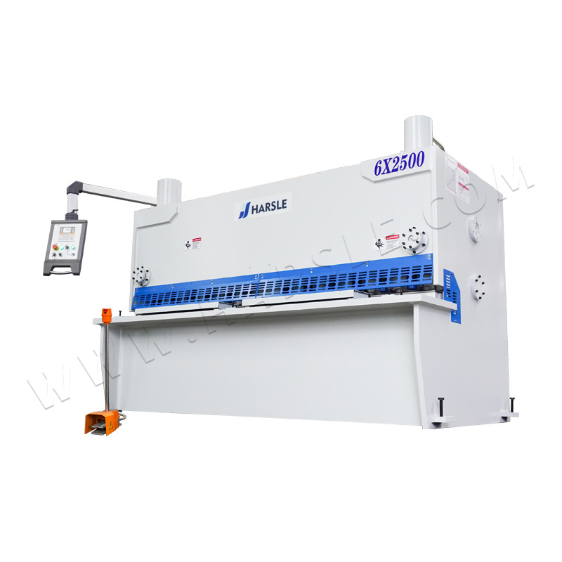 QC11K -6x2500 CNC Guillation ማሽን በኤልግ ፒ 40 እና የሳንባ ምች ጀርባ