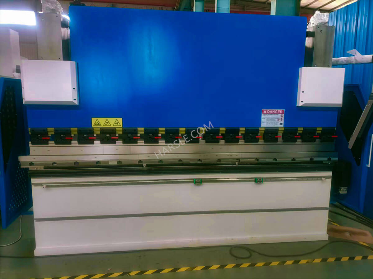 U67k-100T3200 CNC ፕሬስ ፍሬም (2)